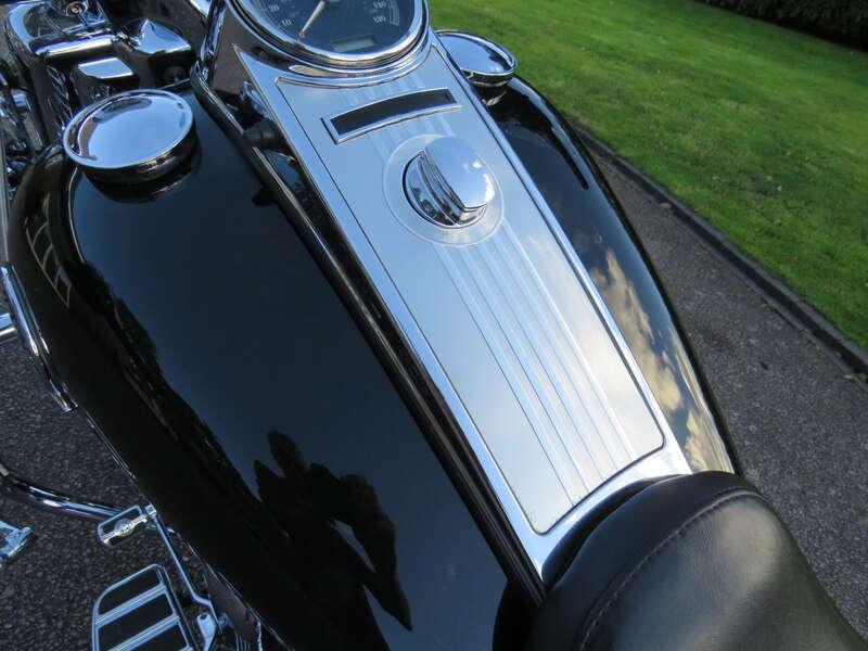 2009 Harley Davidson FLHRC ROAD KING CLASSIC