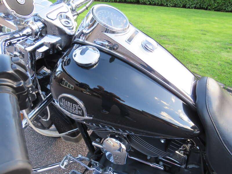 2009 Harley Davidson FLHRC ROAD KING CLASSIC