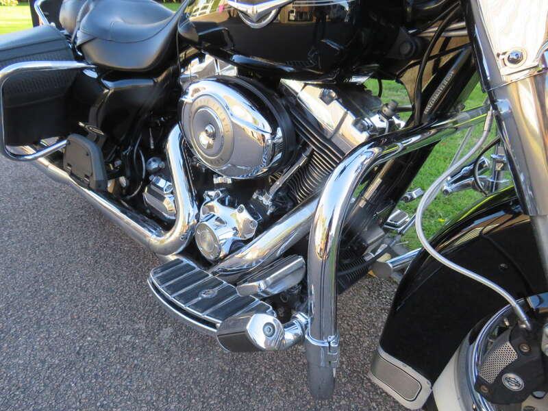 2009 Harley Davidson FLHRC ROAD KING CLASSIC