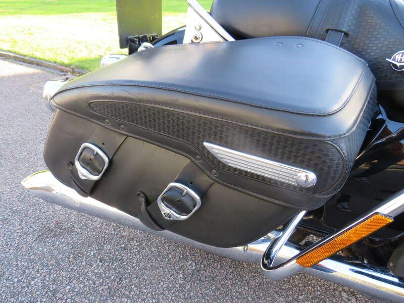 2009 Harley Davidson FLHRC ROAD KING CLASSIC