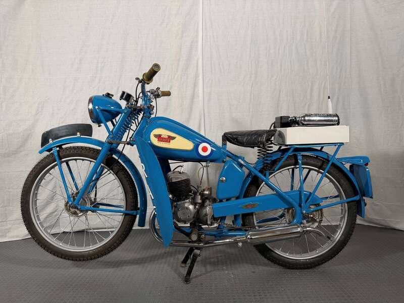 1950 JAMES COMET