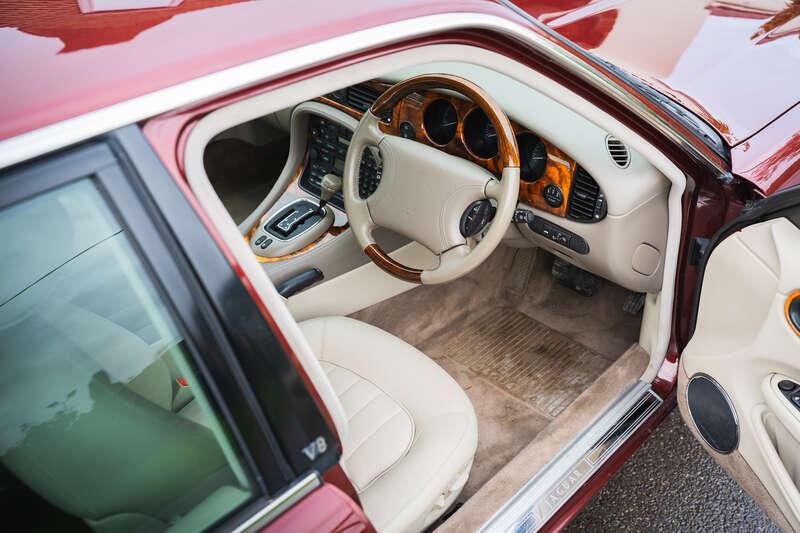 1998 Jaguar XJ8
