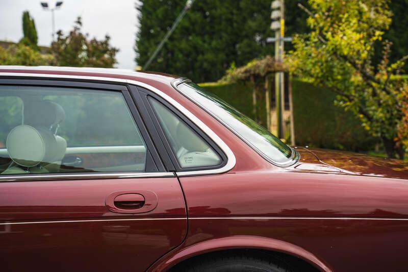 1998 Jaguar XJ8