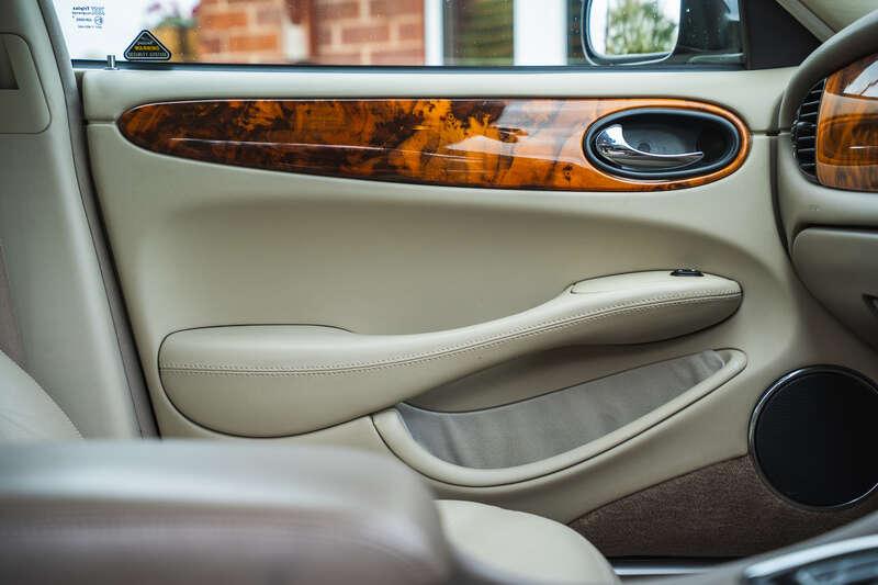 1998 Jaguar XJ8