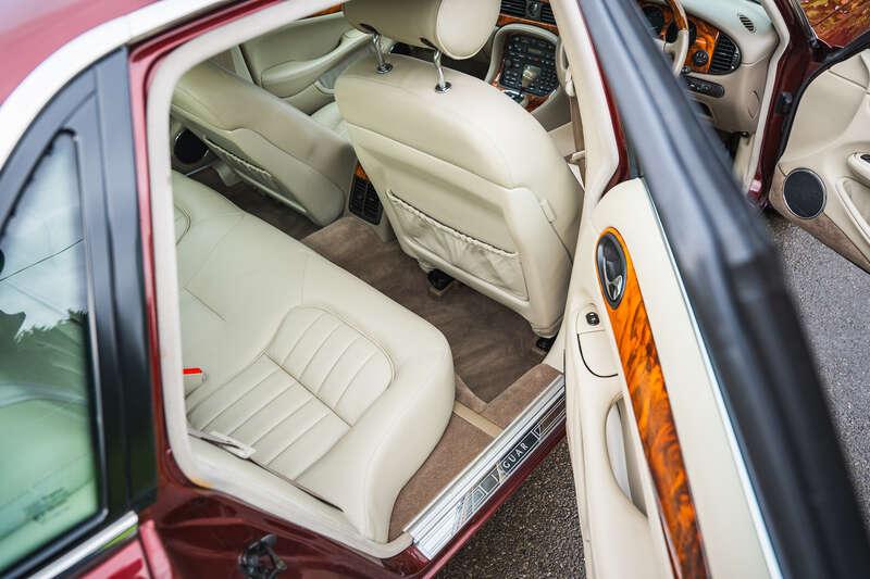 1998 Jaguar XJ8