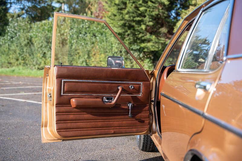 1976 Ford GRANADA GL 2000