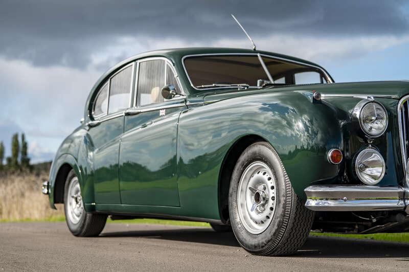 1955 Jaguar MK VII SALOON