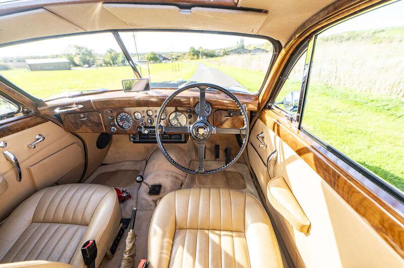 1955 Jaguar MK VII SALOON
