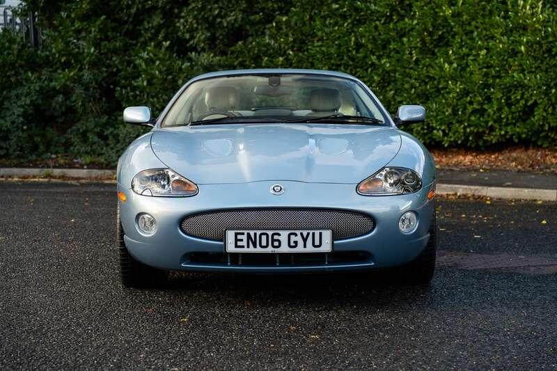 2006 Jaguar XKR