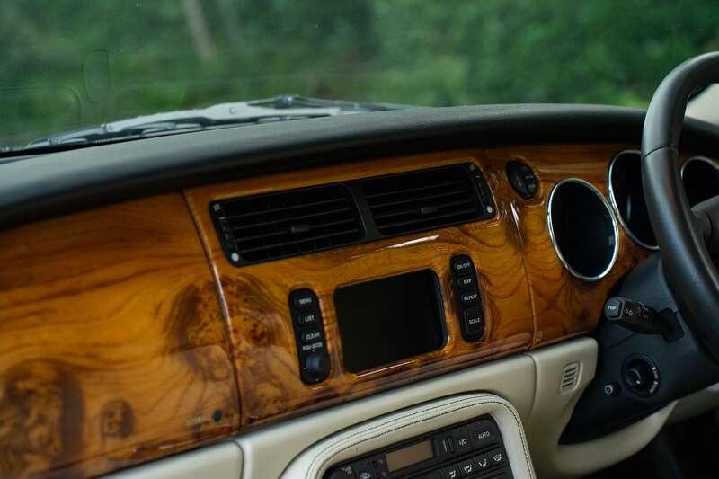 2006 Jaguar XKR