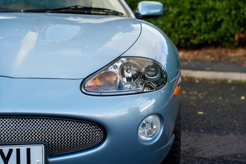 2006 Jaguar XKR