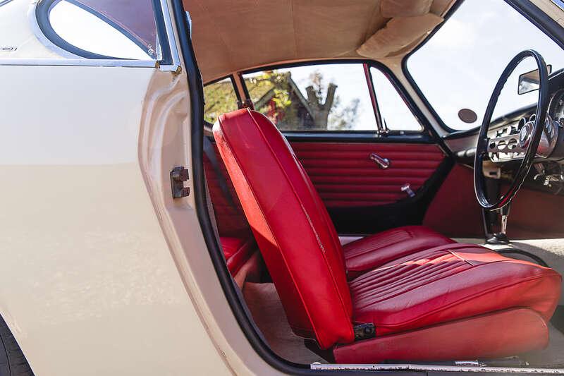 1962 Volvo P1800