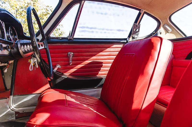 1962 Volvo P1800
