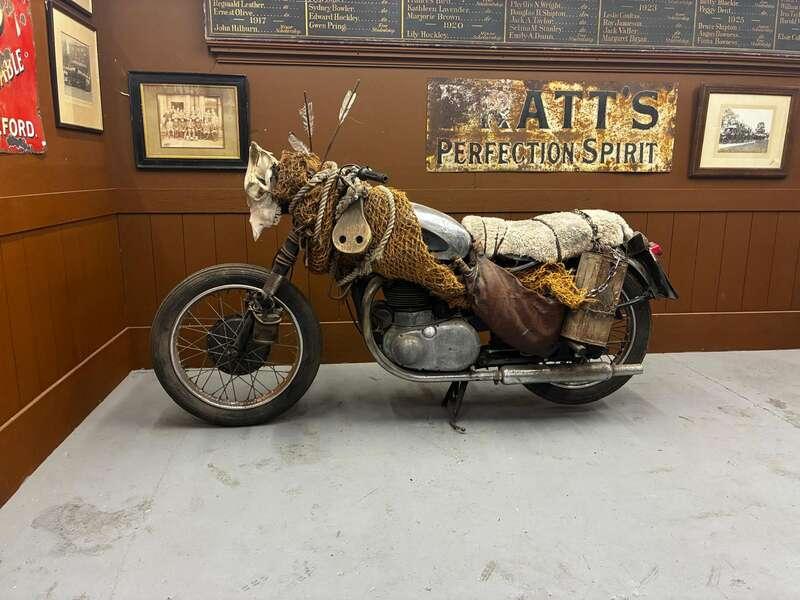 1952 BSA A10 GOLDEN FLASH