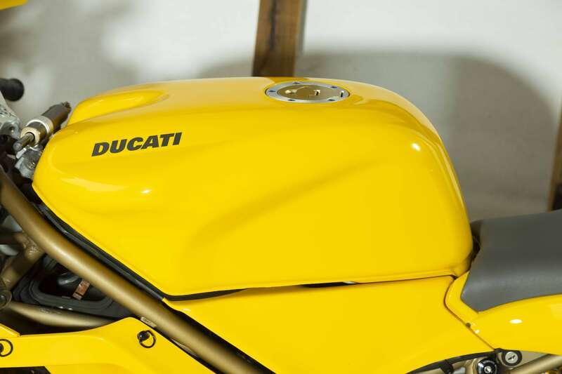 1999 Ducati 996 MONOPOSTO
