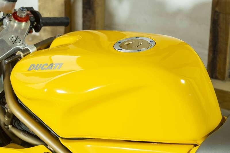 1999 Ducati 996 MONOPOSTO