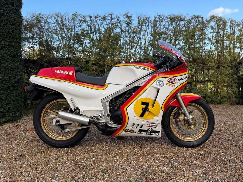 1986 Suzuki RG500 'BARRY SHEENE' TRIBUTE