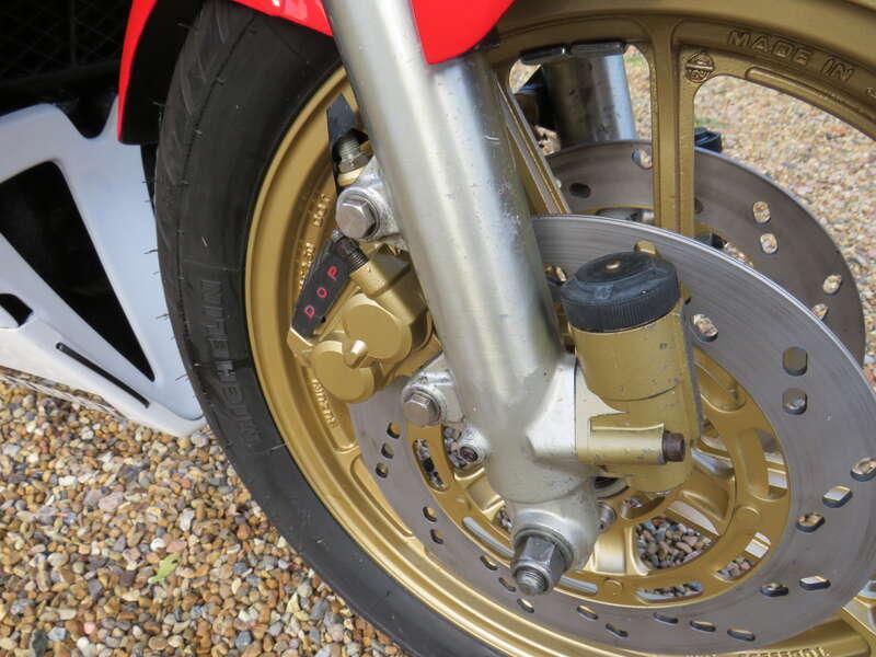 1986 Suzuki RG500 'BARRY SHEENE' TRIBUTE