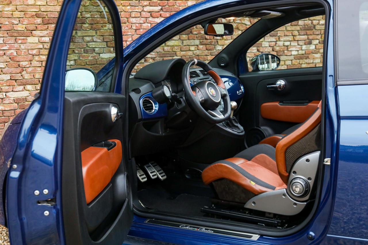 2011 Fiat Abarth 500 Cabrio Italia №0107 &ldquo;The most beautiful Edizione&rdquo;