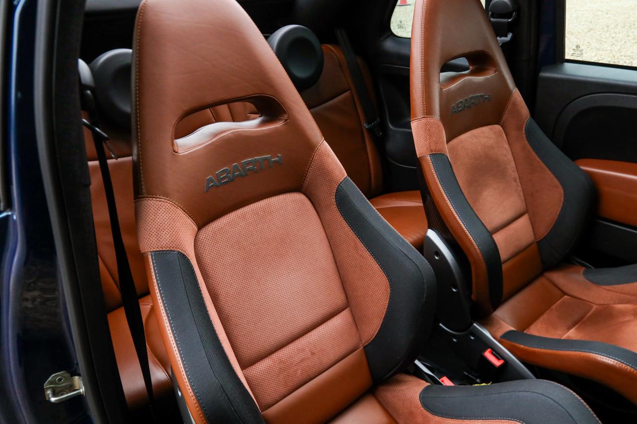 2011 Fiat Abarth 500 Cabrio Italia №0107 &ldquo;The most beautiful Edizione&rdquo;