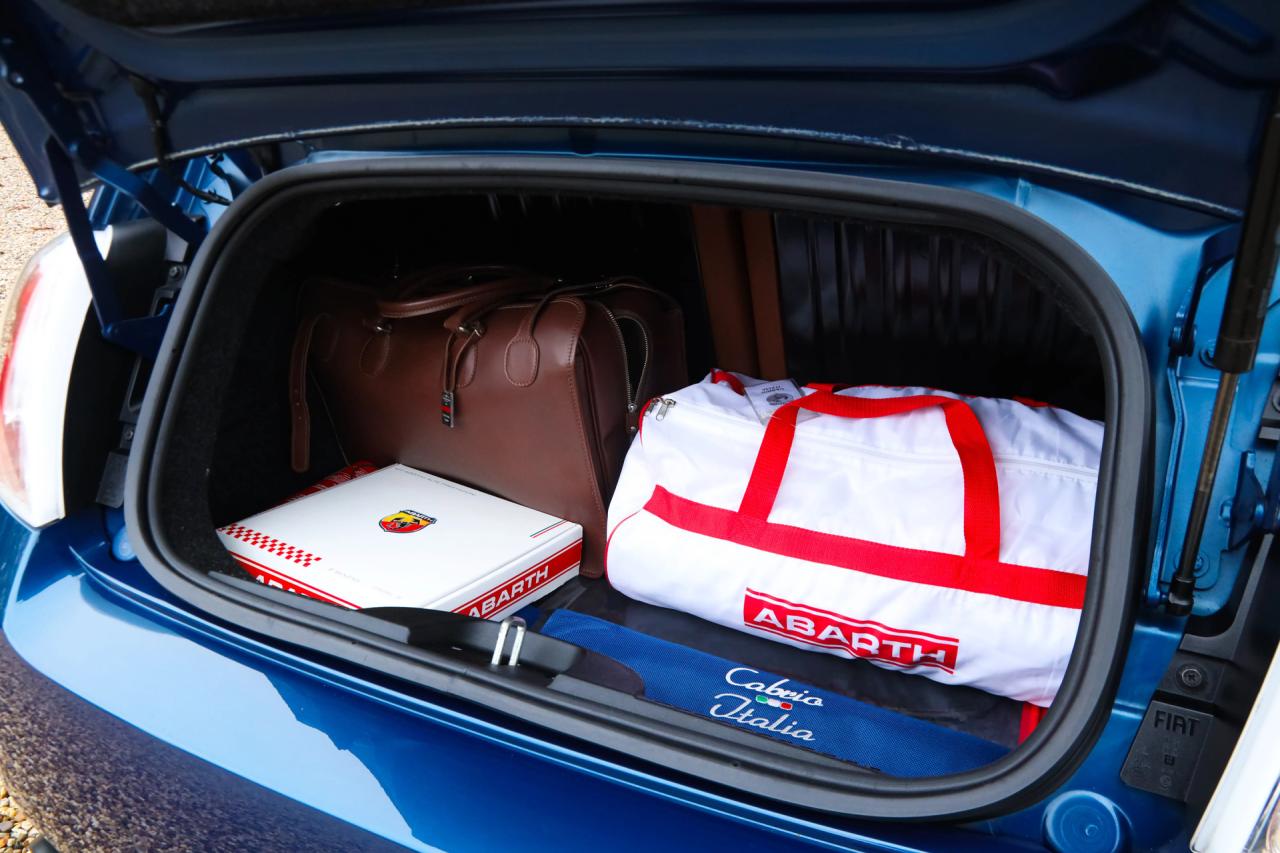 2011 Fiat Abarth 500 Cabrio Italia №0107 &ldquo;The most beautiful Edizione&rdquo;