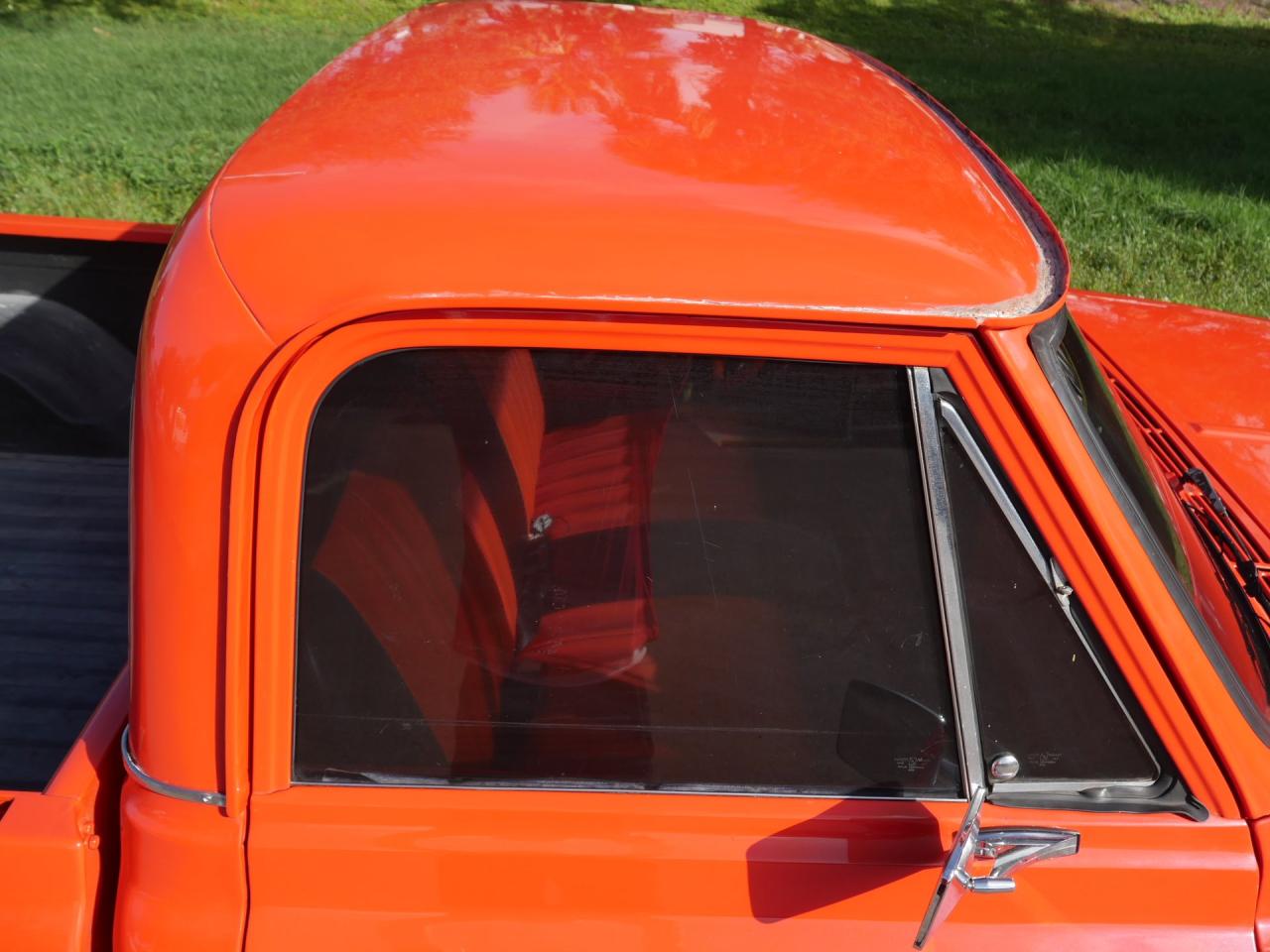 1968 GMC C10 Short Bed