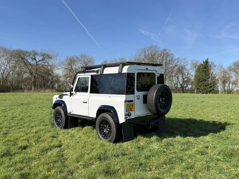 2014 Land Rover Defender 90