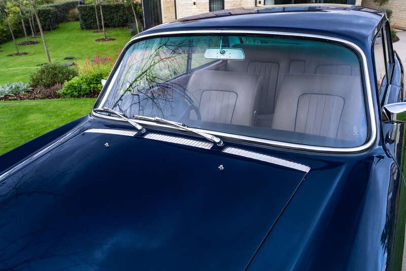 1973 Bristol 411