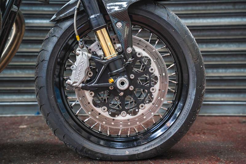 2015 NORTON COM-01 DOMINATOR SS