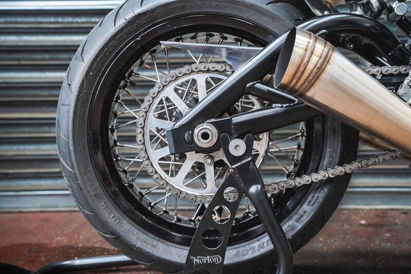 2015 NORTON COM-01 DOMINATOR SS