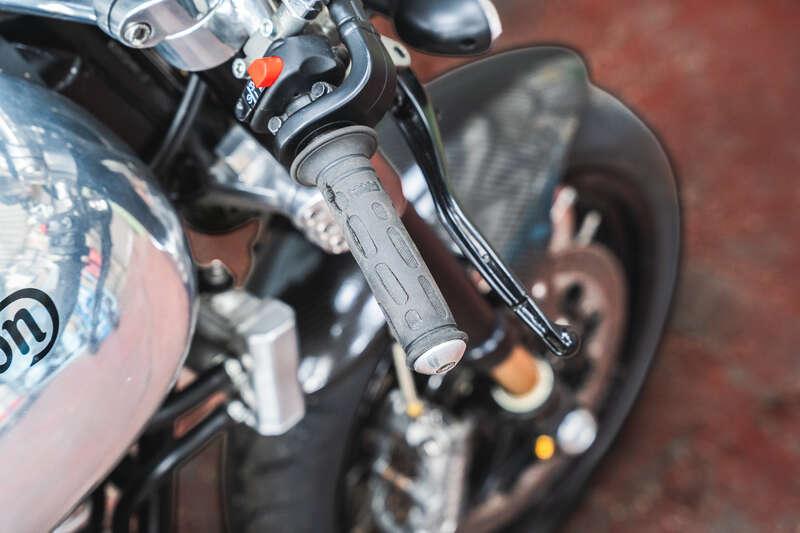 2015 NORTON COM-01 DOMINATOR SS