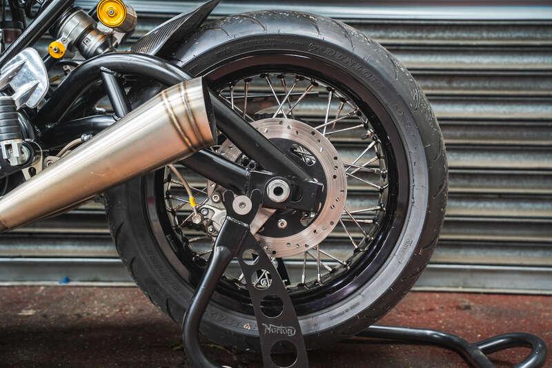 2015 NORTON COM-01 DOMINATOR SS