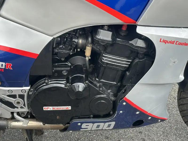 1985 Kawasaki ZX900-A2