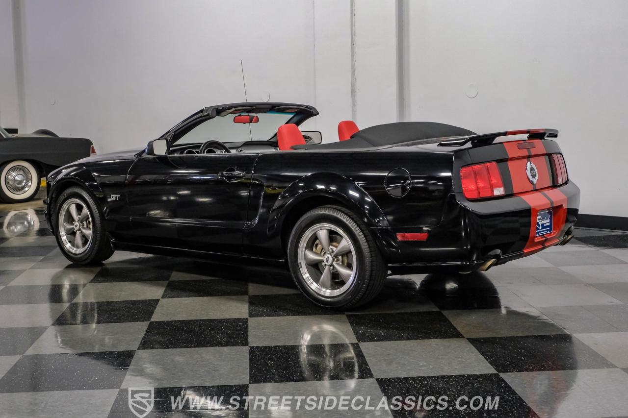 2005 Ford Mustang GT Premium Convertible