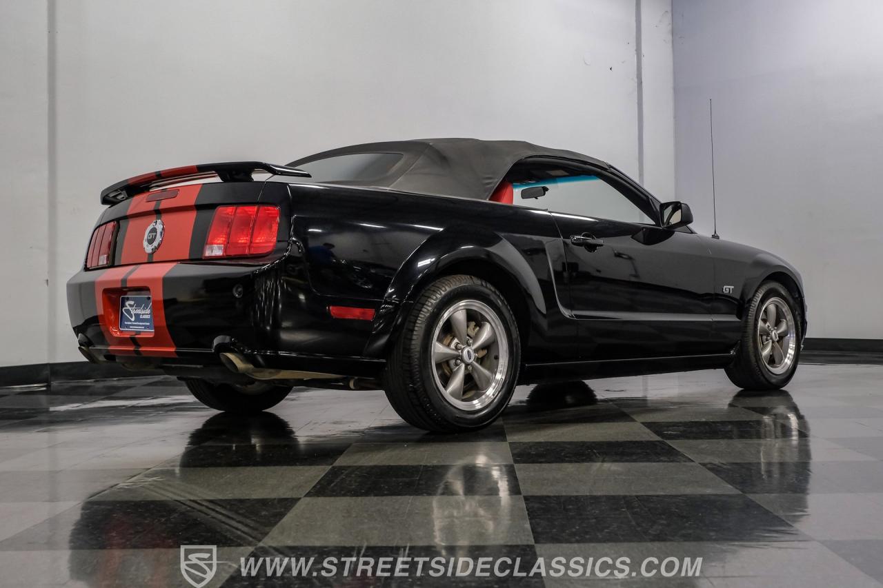 2005 Ford Mustang GT Premium Convertible