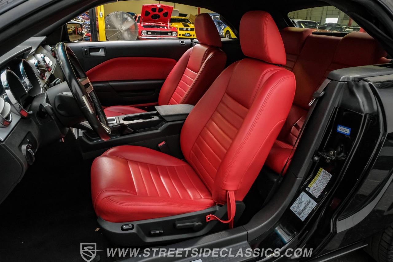2005 Ford Mustang GT Premium Convertible
