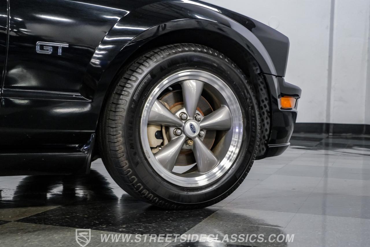 2005 Ford Mustang GT Premium Convertible