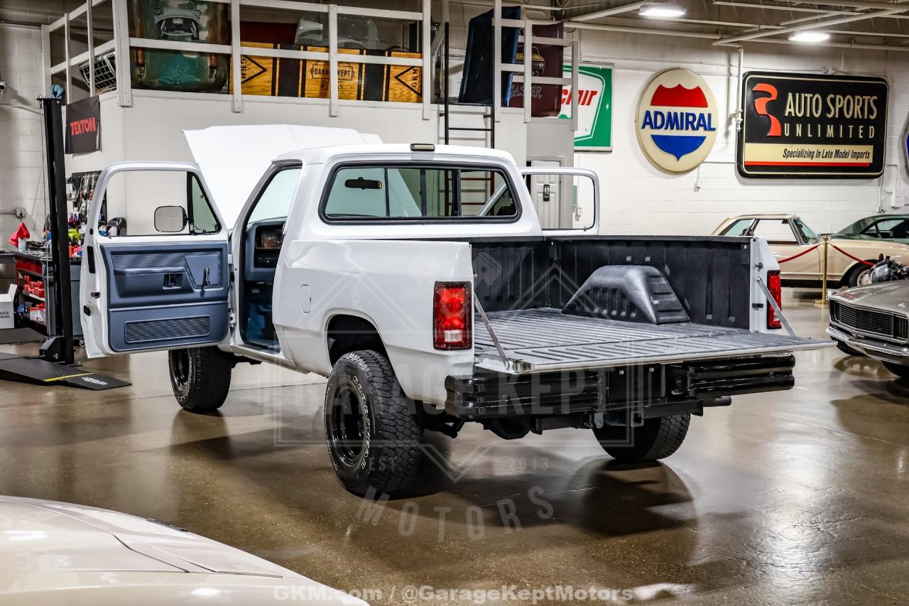 1987 Dodge W-100 Pickup