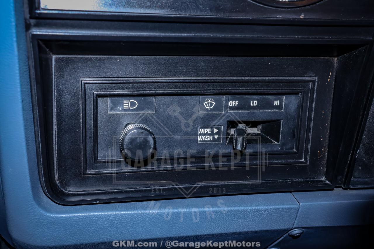 1987 Dodge W-100 Pickup