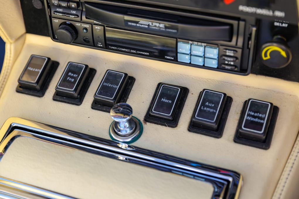 1989 Aston Martin Unknown