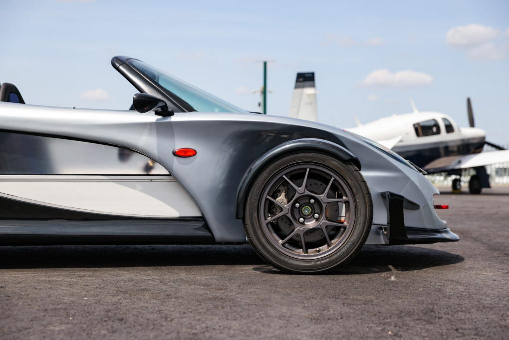 2000 Lotus 340R