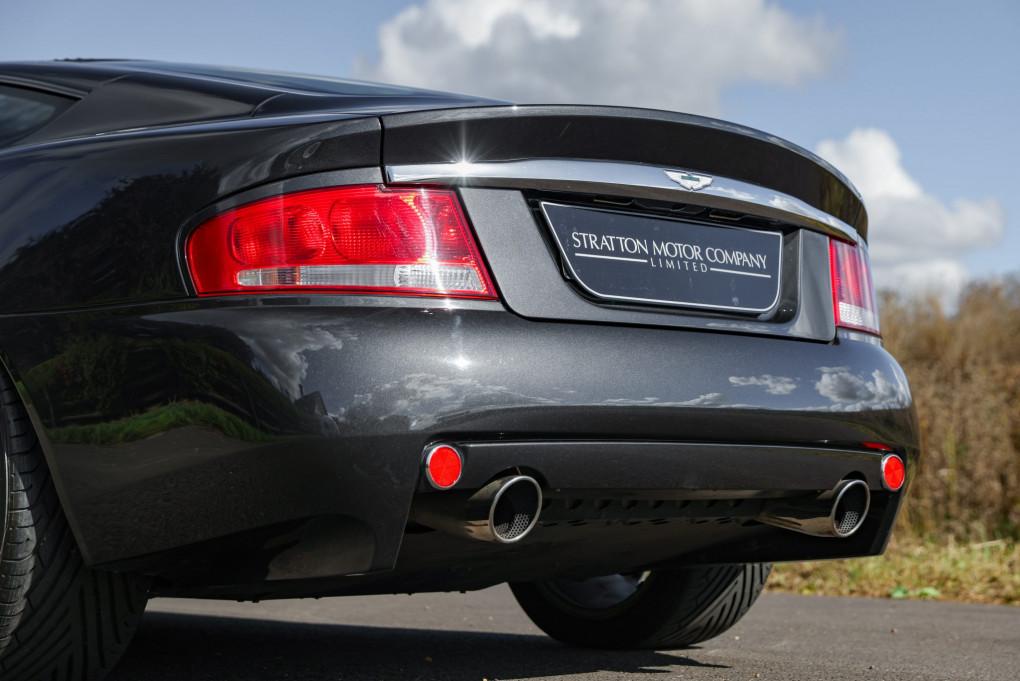 2002 Aston Martin Vanquish