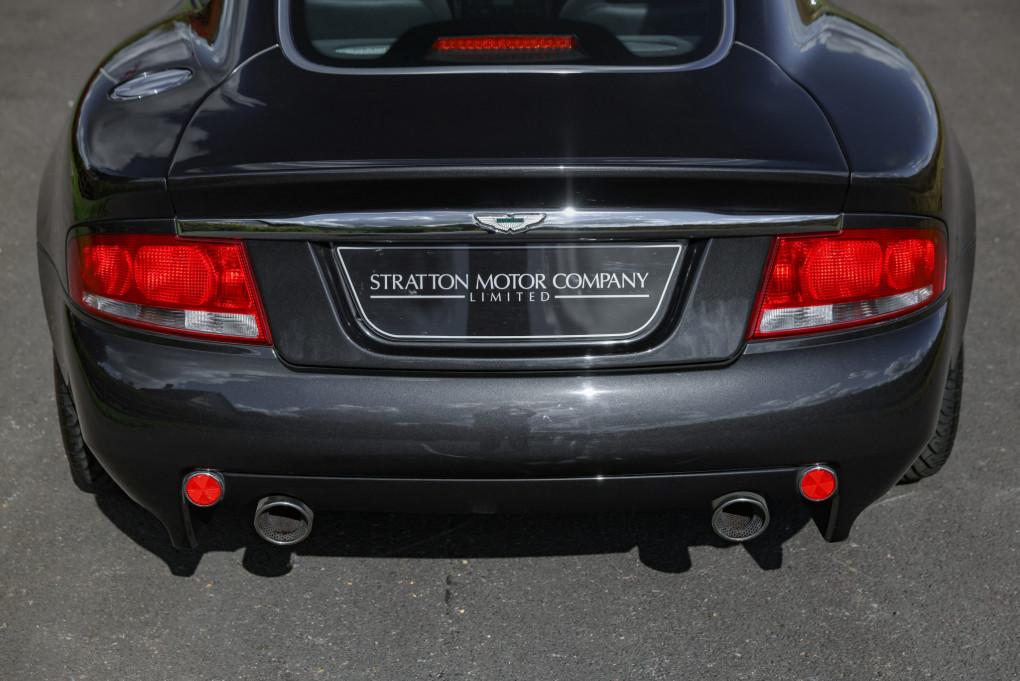 2002 Aston Martin Vanquish