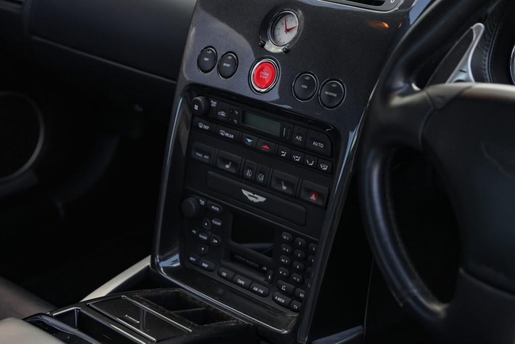 2002 Aston Martin Vanquish