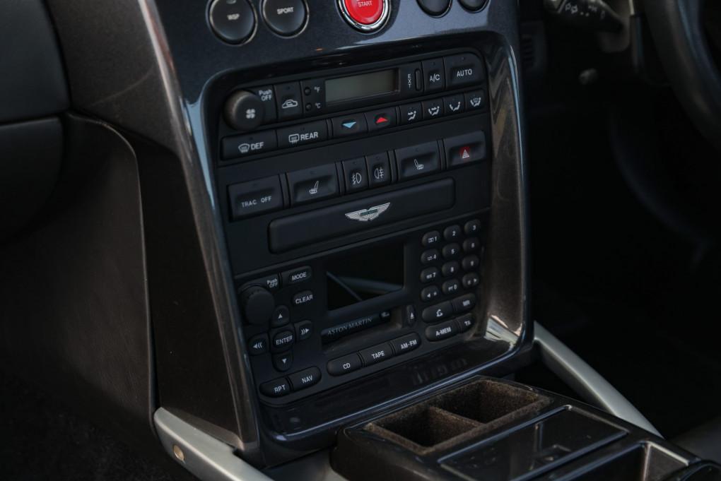 2002 Aston Martin Vanquish