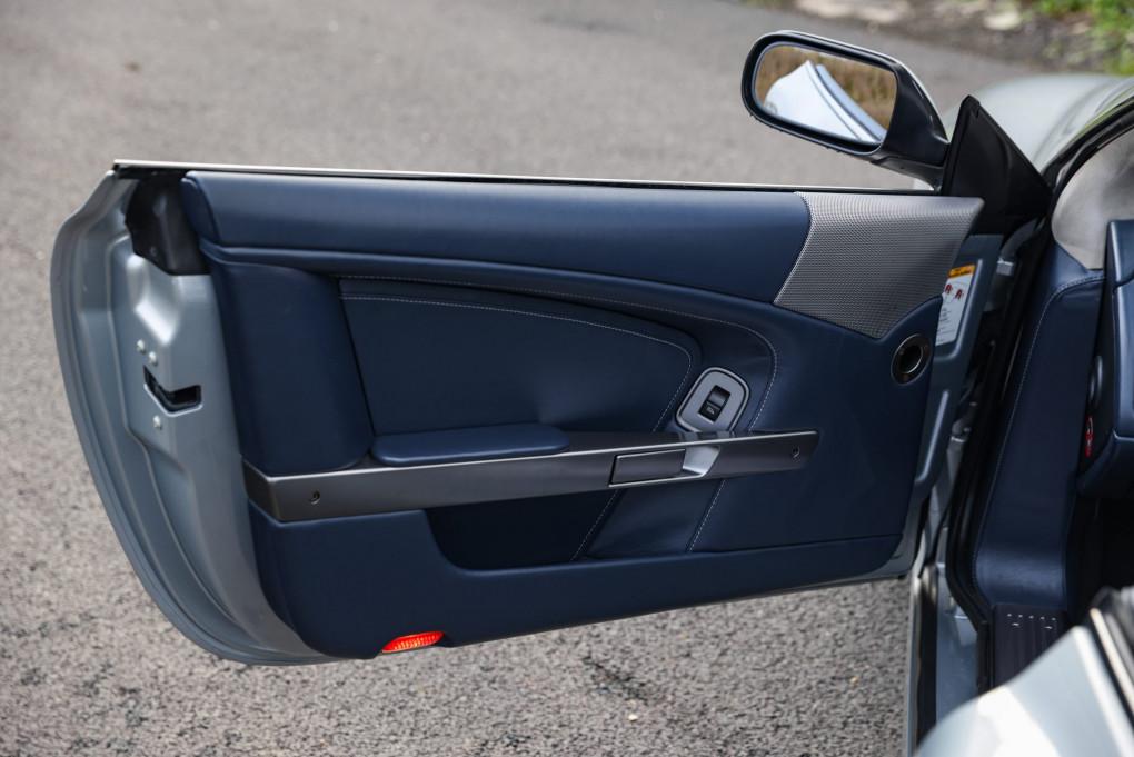 2005 Aston Martin DB9