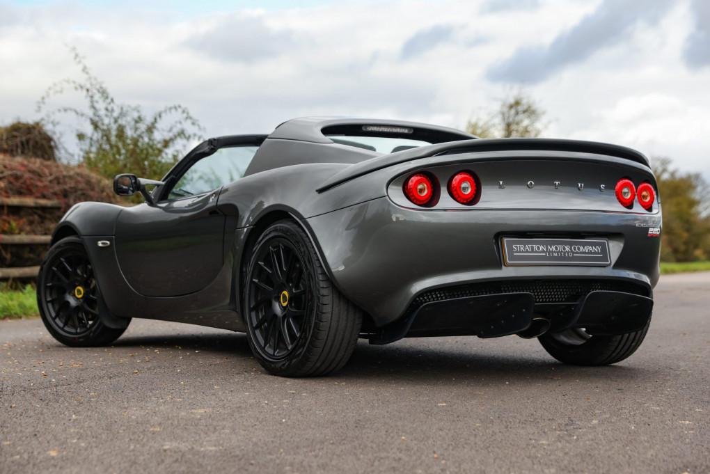 2016 Lotus Elise