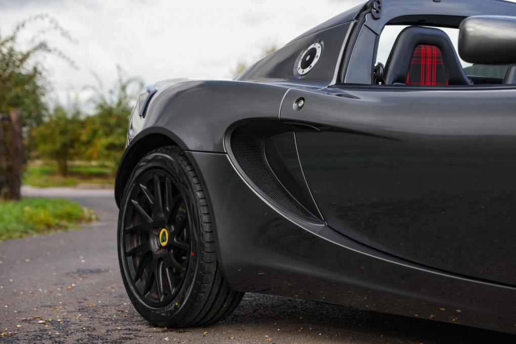 2016 Lotus Elise