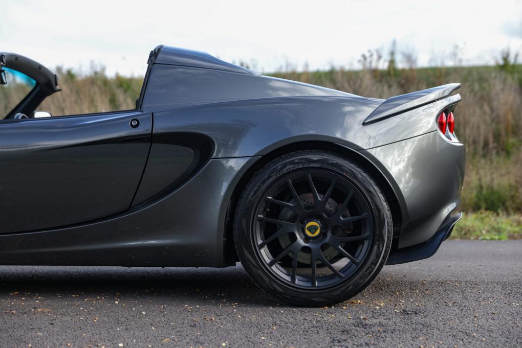 2016 Lotus Elise