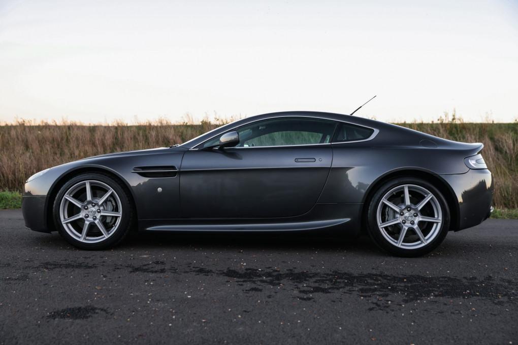 2006 Aston Martin Vantage